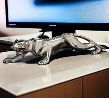 Load image into Gallery viewer, Leopard Statue Decoration