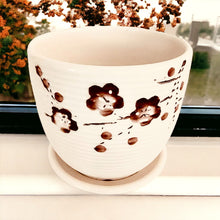 Load image into Gallery viewer, 4" Planter with Saucer - Flower