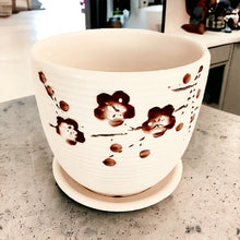 Load image into Gallery viewer, 4" Planter with Saucer - Flower