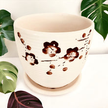 Load image into Gallery viewer, 4" Planter with Saucer - Flower