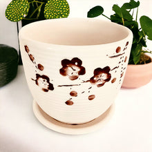 Load image into Gallery viewer, 4" Planter with Saucer - Flower
