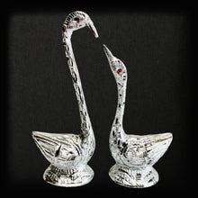 Load image into Gallery viewer, Pair of Swans - Silver 18.5cm