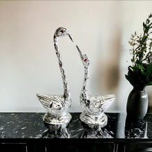 Load image into Gallery viewer, Pair of Swans - Silver 18.5cm