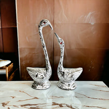 Load image into Gallery viewer, Pair of Swans - Silver 18.5cm