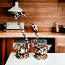 Load image into Gallery viewer, Pair of Swans - Brown 18.5cm