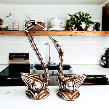 Load image into Gallery viewer, Pair of Swans - Brown 18.5cm