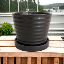 Load image into Gallery viewer, Classic Ceramic Planters - Black
