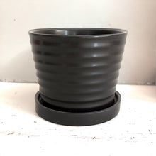 Load image into Gallery viewer, Classic Ceramic Planters - Black