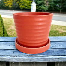 Load image into Gallery viewer, Classic Ceramic Planters - Red