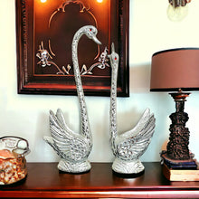 Load image into Gallery viewer, Pair of Swans - Silver 33cm