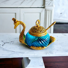 Load image into Gallery viewer, Swan Shape Candy Bowl