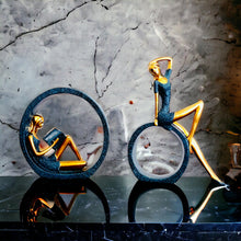 Load image into Gallery viewer, Girls Statue