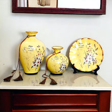 Load image into Gallery viewer, Decorative Ceramic Vases - 3 pcs set