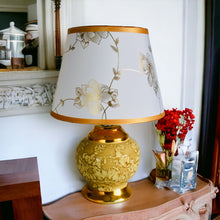 Load image into Gallery viewer, Ceramic Table Lamp