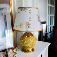 Load image into Gallery viewer, Ceramic Table Lamp