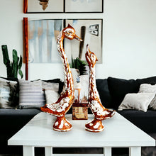 Load image into Gallery viewer, Pair of Swans - Brown 18 cm