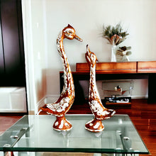 Load image into Gallery viewer, Pair of Swans - Brown 18 cm