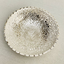 Load image into Gallery viewer, Silver Bowl Set