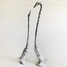 Load image into Gallery viewer, Swan Couple