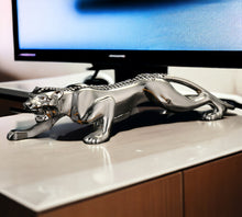 Load image into Gallery viewer, Leopard Statue Decoration
