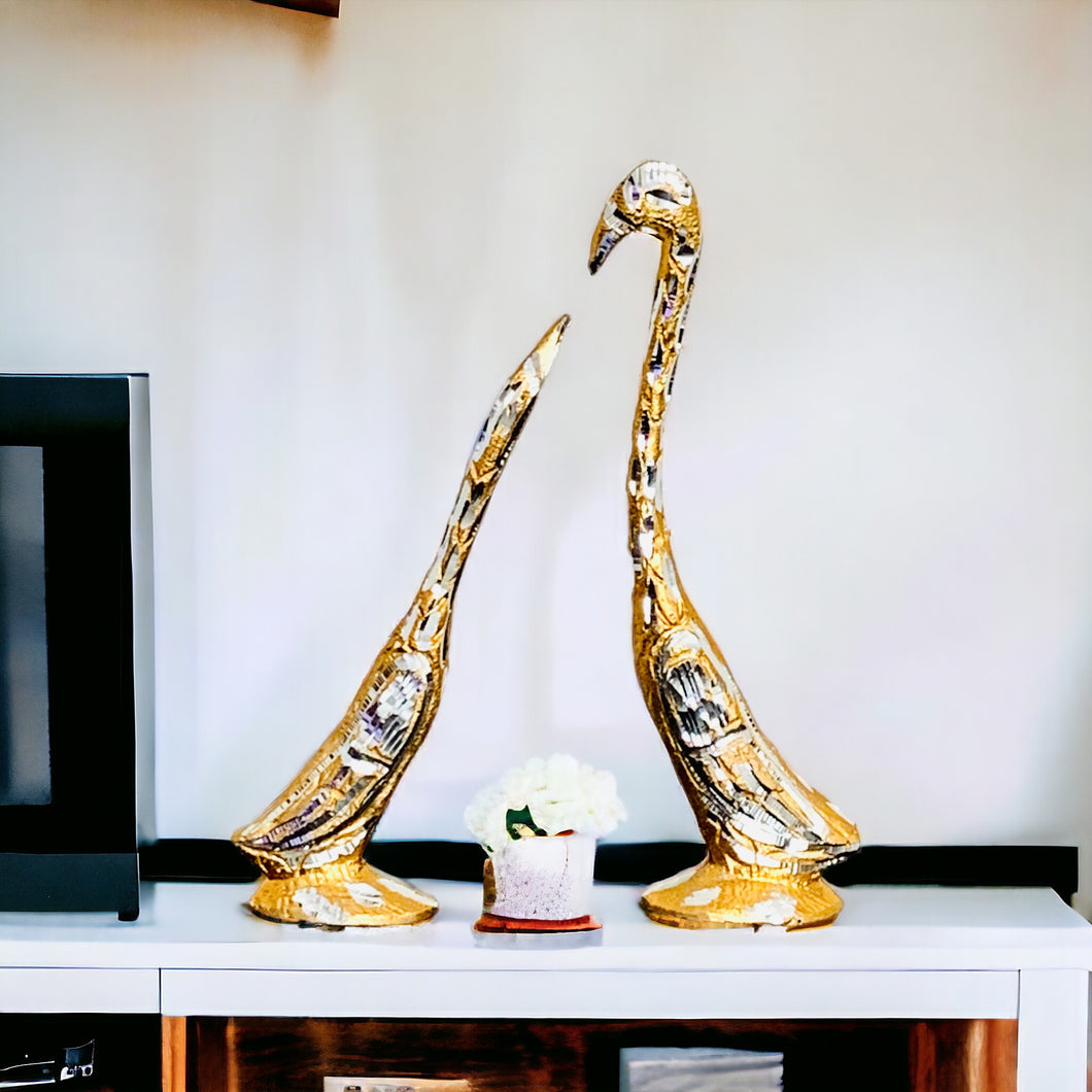 Pair of Swans Gold - 16.5cm