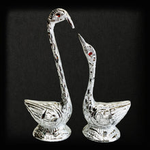 Load image into Gallery viewer, Pair of Swans - Silver 18.5cm
